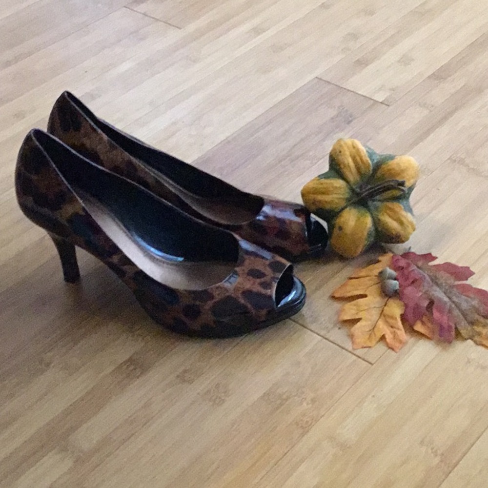 Alex Marie Heels Leopard 8M - Picture 1 of 8